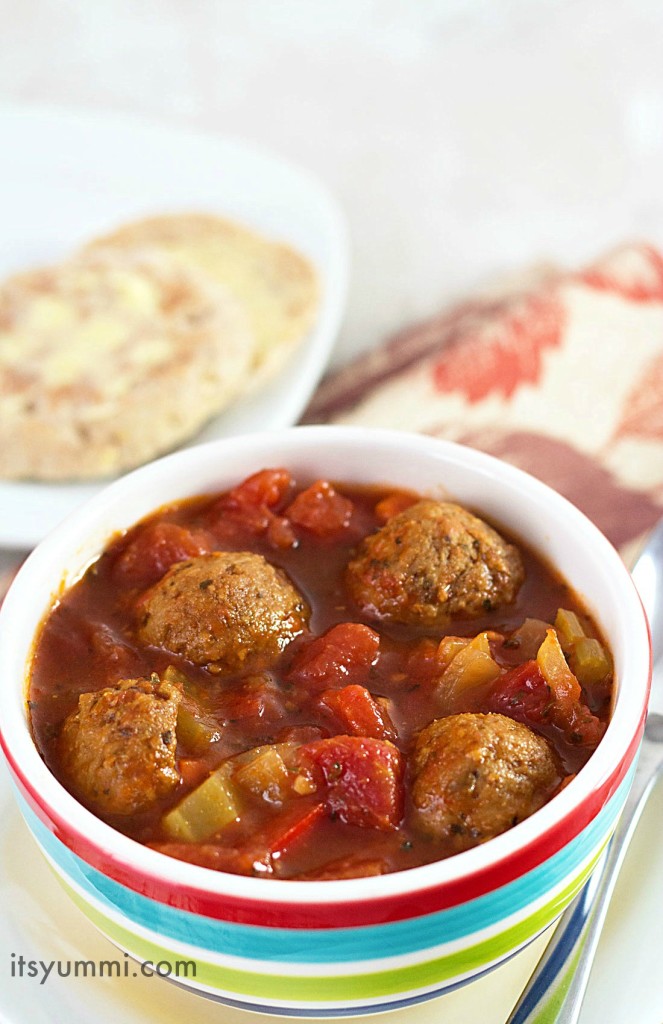 Slow cooker soup recipes don't get any easier than this Italian meatball soup recipe from itsyummi.com