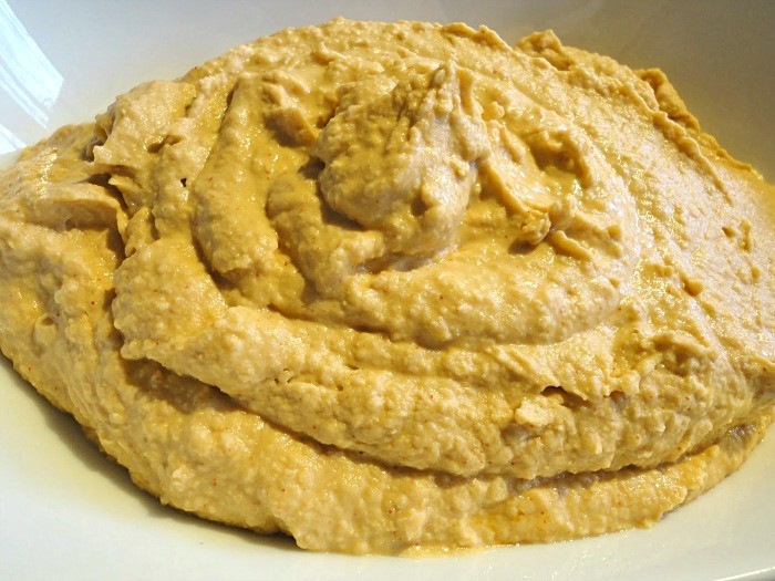 Zesty Garlic Hummus Dip - Learn how to make this healthy hummus dip recipe on basilmomma.com