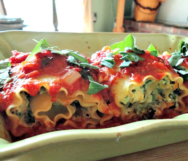 Vegan lasagna rolls have the taste of a traditional meatless lasagna, but the assembly is easy and much quicker! A meatless, dairy free lasagna recipe.