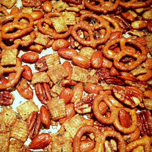 Sweet and Spicy Nut Mix {DIY Holiday Edible Gifts} Basilmomma