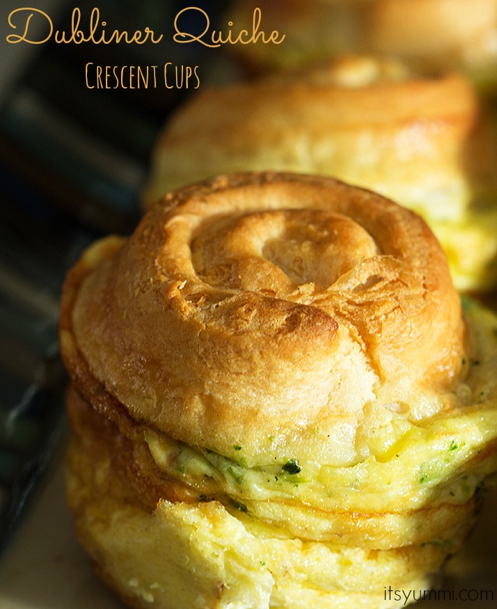 Make-ahead breakfast recipes: Perfect for a portable breakfast or a comfy brunch in bed! These Crescent roll quiche cups are filled with broccoli, bacon, and Kerrygold Dubliner cheese. SO delicious! Recipe from @itsyummi