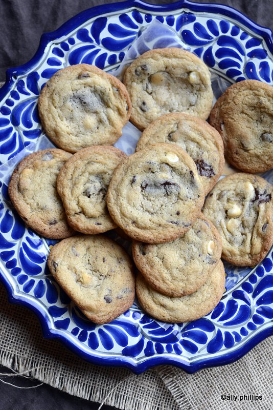 Papa Bear's Chocolate Chip Cookies - A delicious and easy cookie recipe. Get it on basilmomma.com